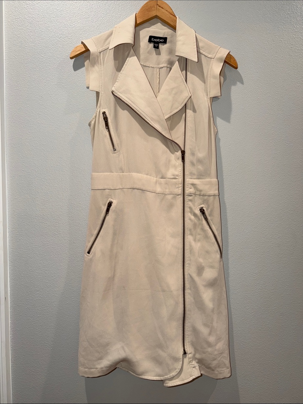 bebe Cream Sleeveless Chiffon Zip-Front Midi Dress with Collar Size Small